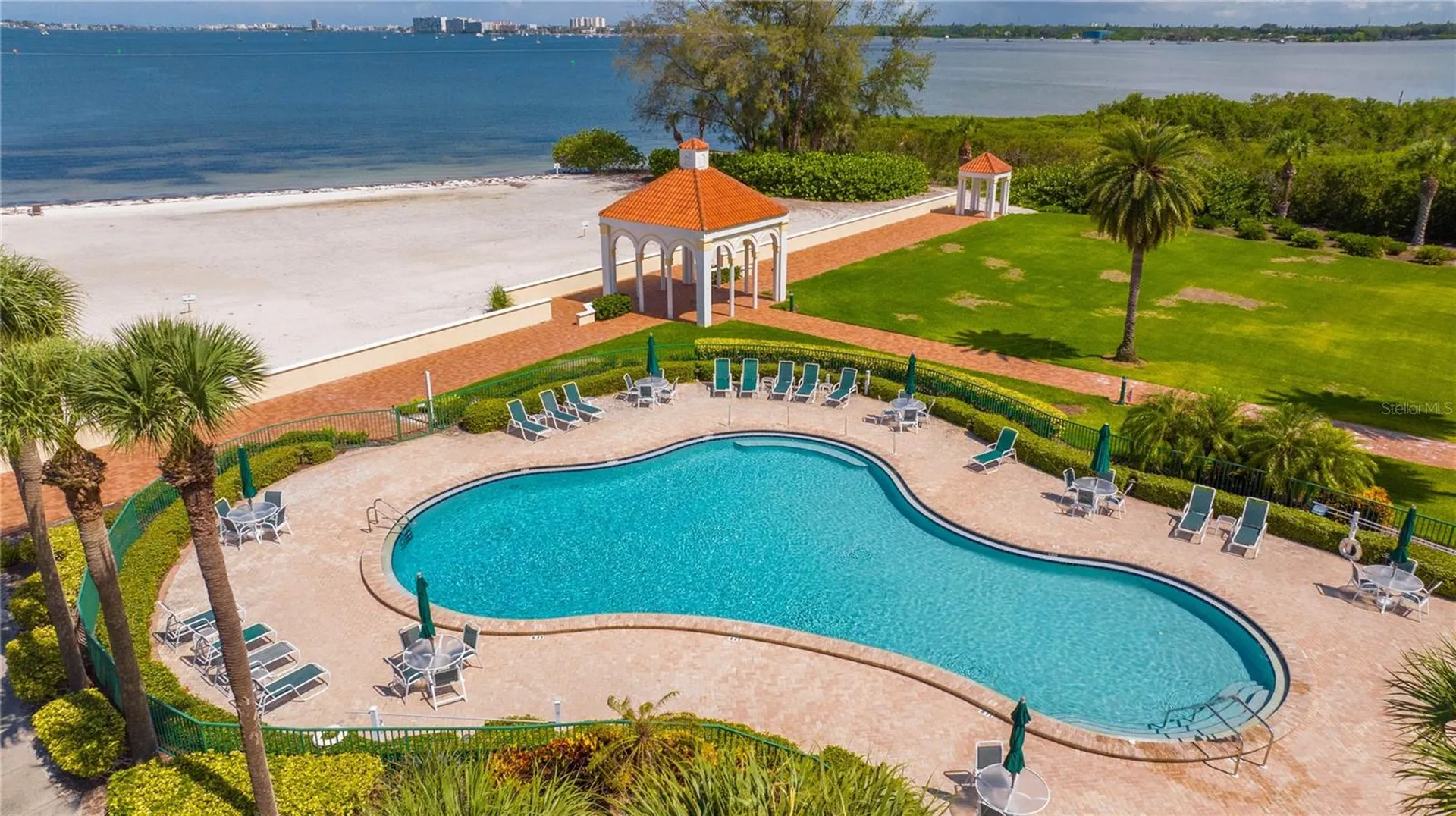 4717 Dolphin Cay Lane S St Petersburg FL 33711