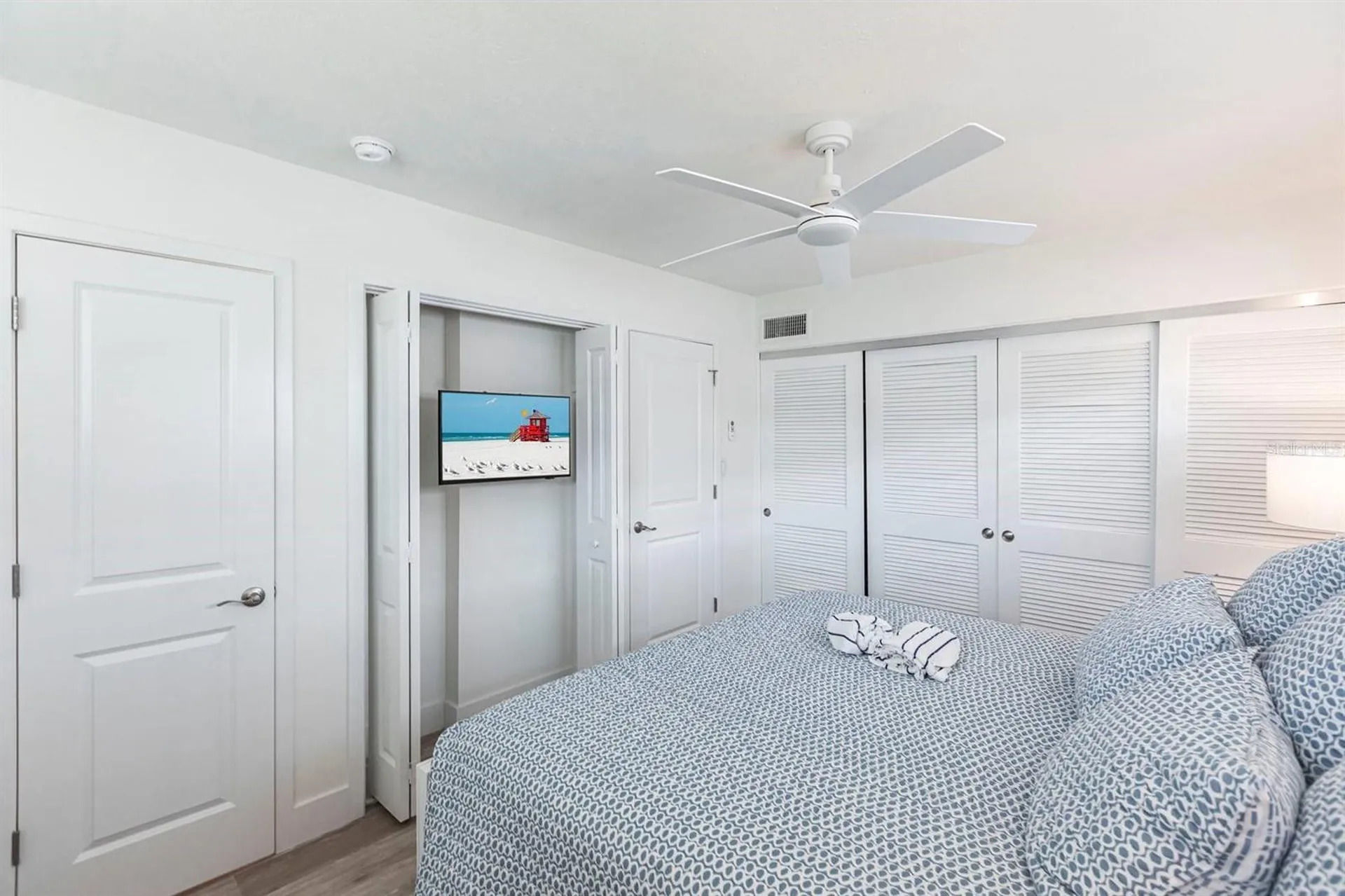 6020 Midnight Pass Road Sarasota FL 34242