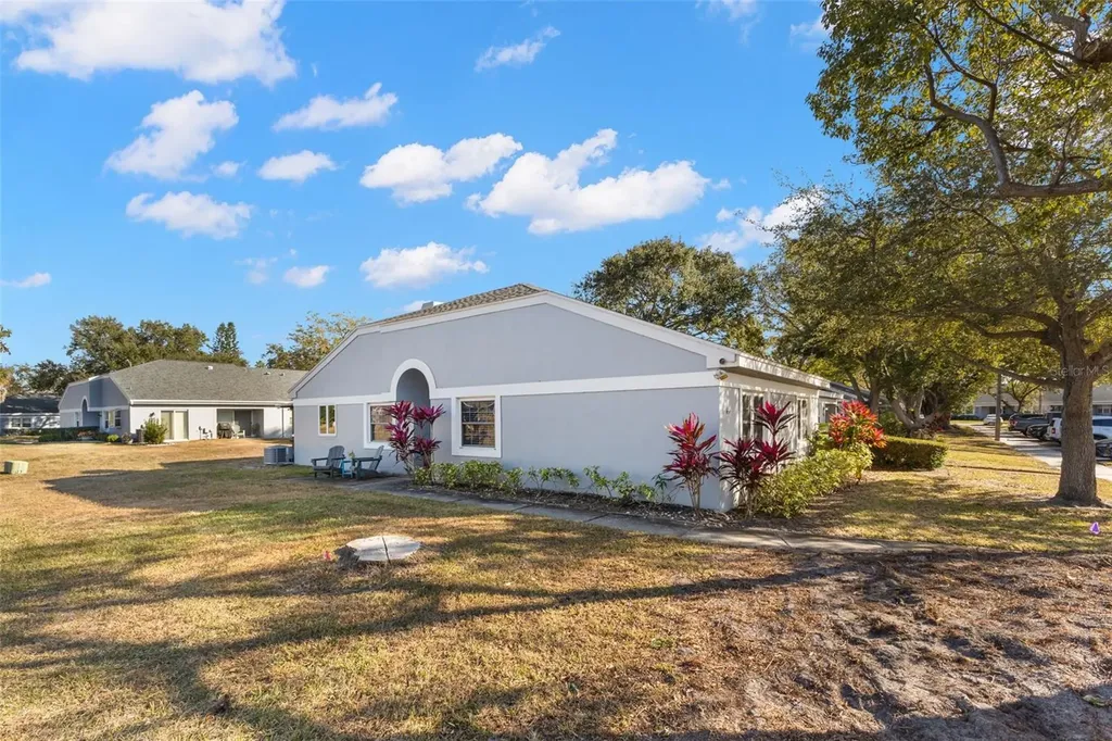 1414 Cadhay Court Safety Harbor FL 34695