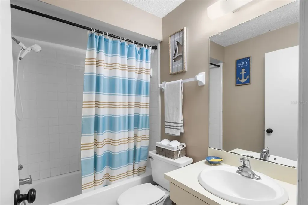 1414 Cadhay Court Safety Harbor FL 34695