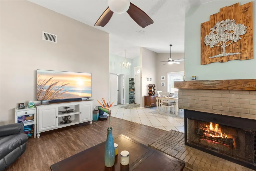 1414 Cadhay Court Safety Harbor FL 34695