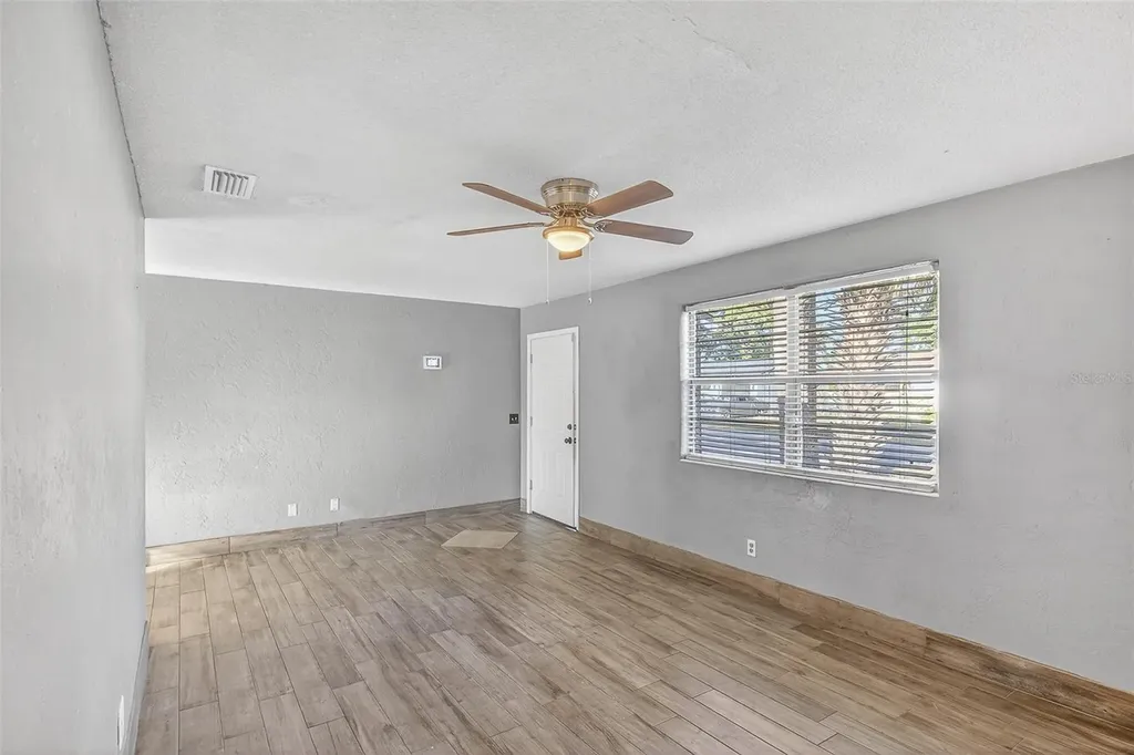 1806 James Street South Daytona FL 32119