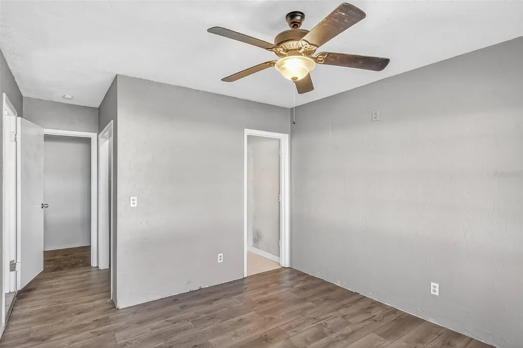 1806 James Street South Daytona FL 32119