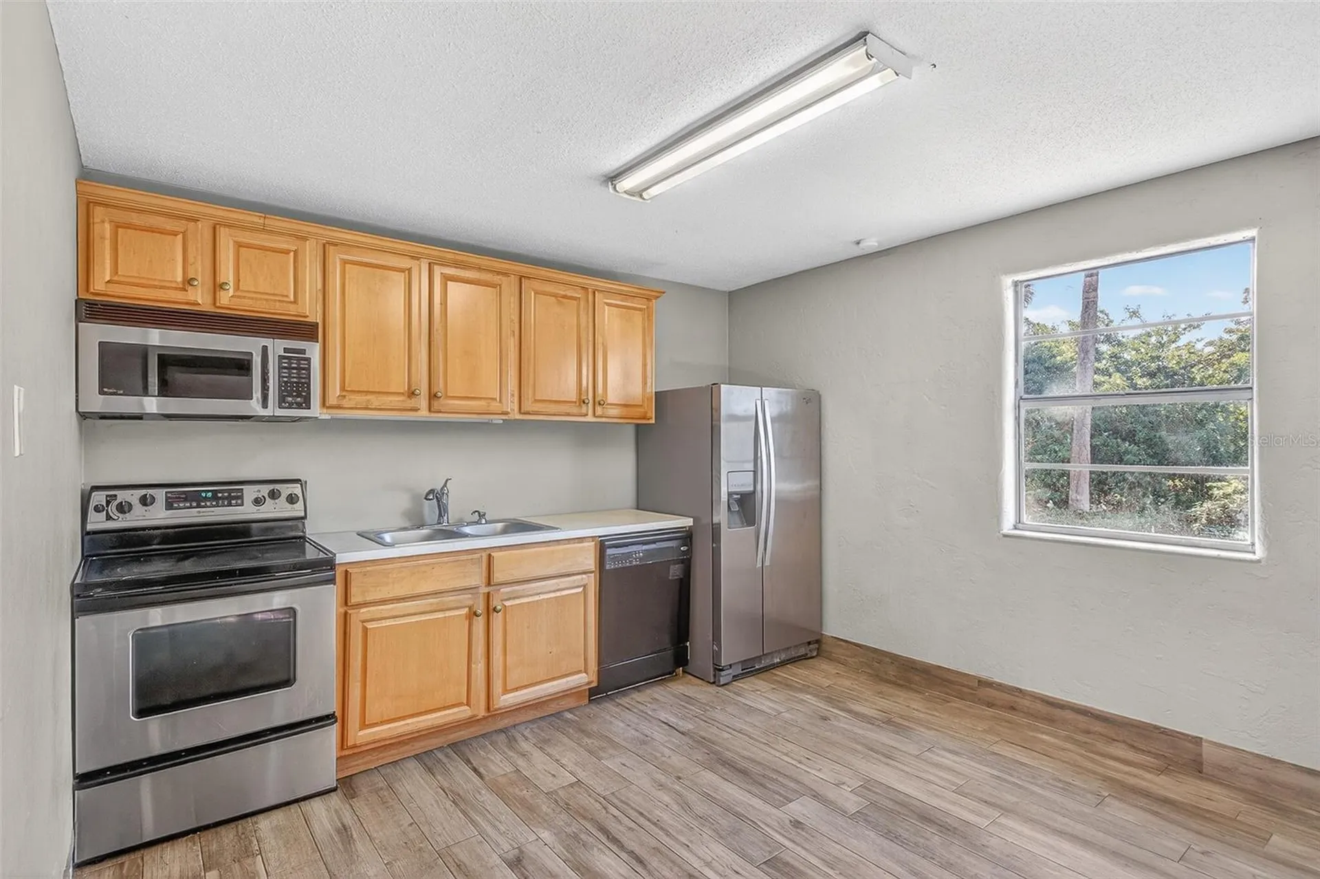 1806 James Street South Daytona FL 32119