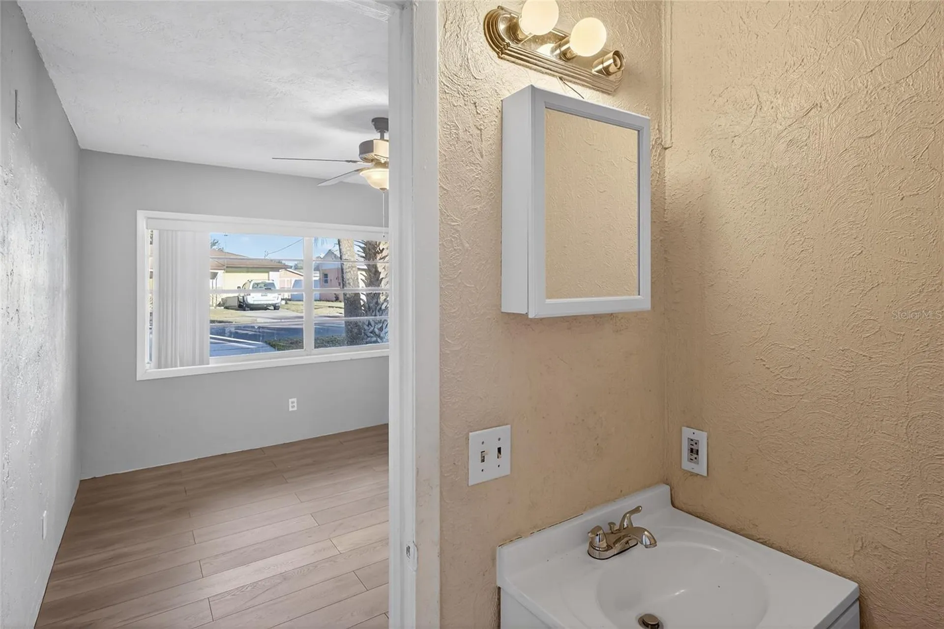1806 James Street South Daytona FL 32119