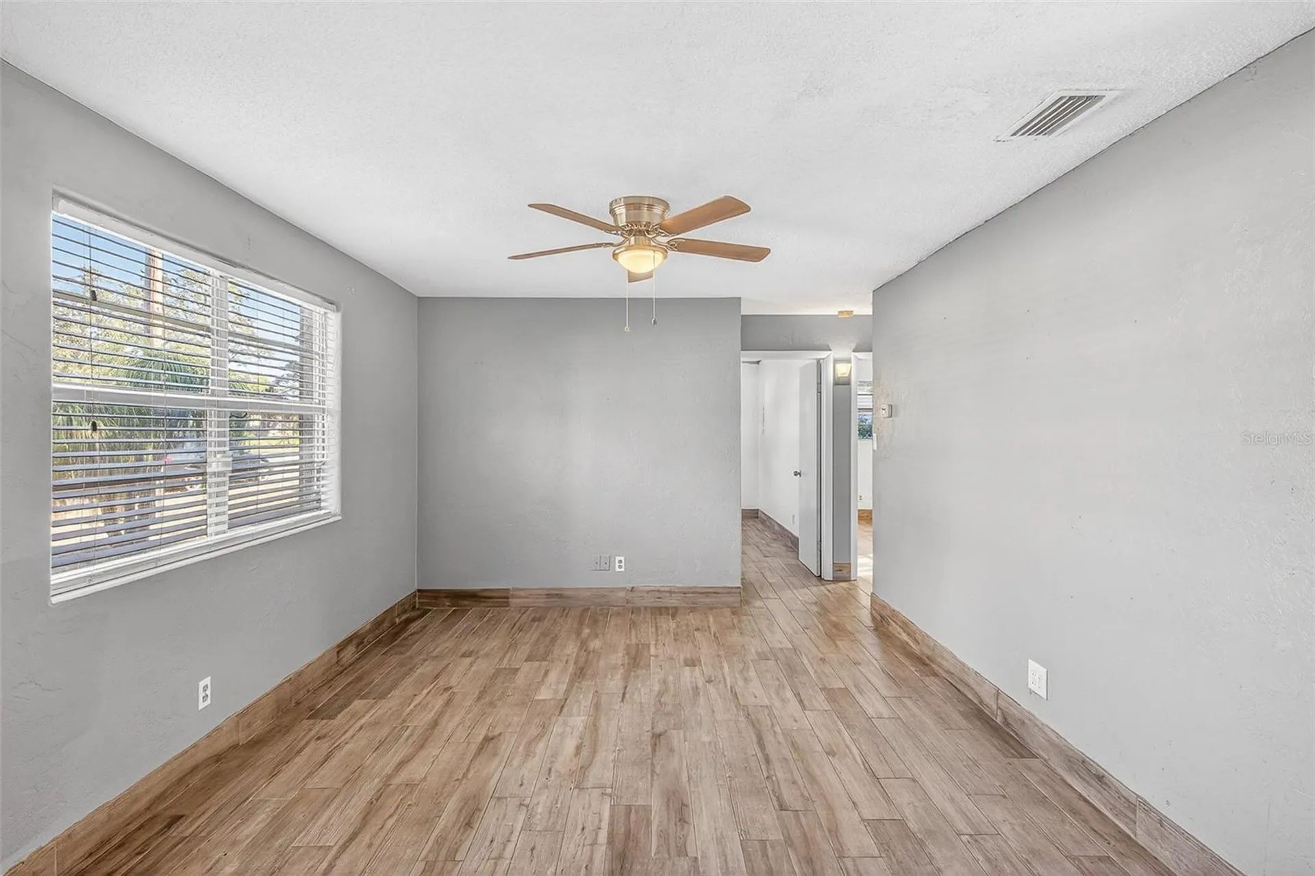 1806 James Street South Daytona FL 32119