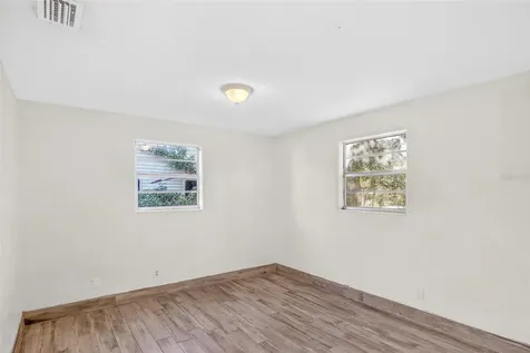 1806 James Street South Daytona FL 32119