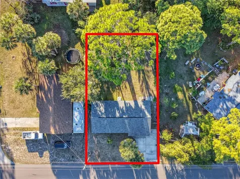 1806 James Street South Daytona FL 32119