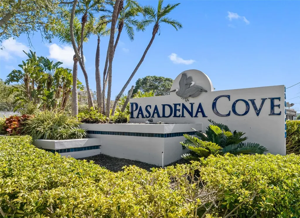 1316 Pasadena Avenue S South Pasadena FL 33707