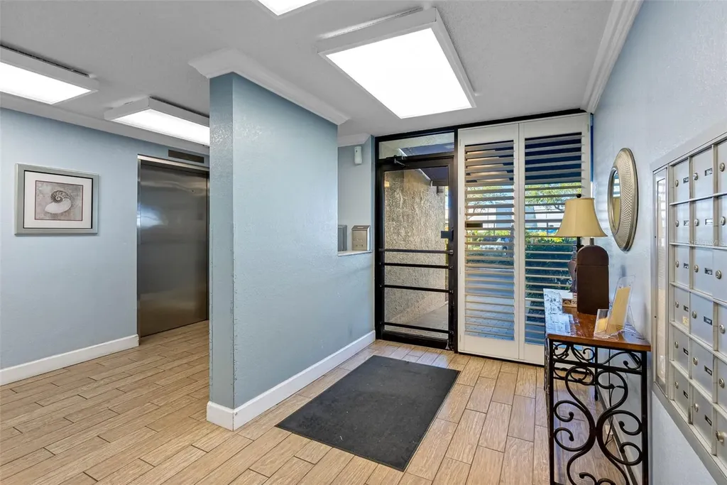 1316 Pasadena Avenue S South Pasadena FL 33707
