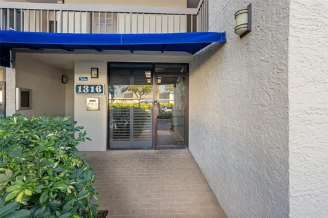1316 Pasadena Avenue S South Pasadena FL 33707