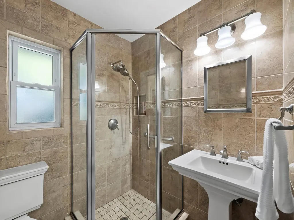 4808 Riverwood Avenue Sarasota FL 34231