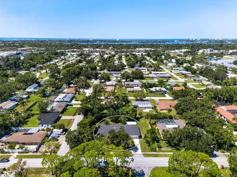 4808 Riverwood Avenue Sarasota FL 34231