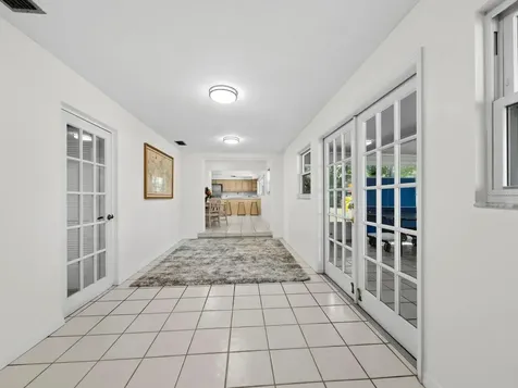 4808 Riverwood Avenue Sarasota FL 34231