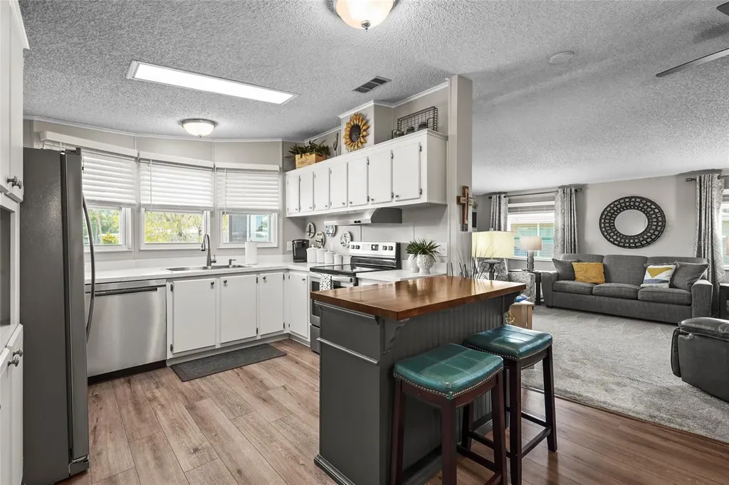 8470 Imperial Circle Palmetto FL 34221