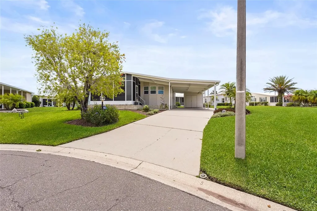 8470 Imperial Circle Palmetto FL 34221
