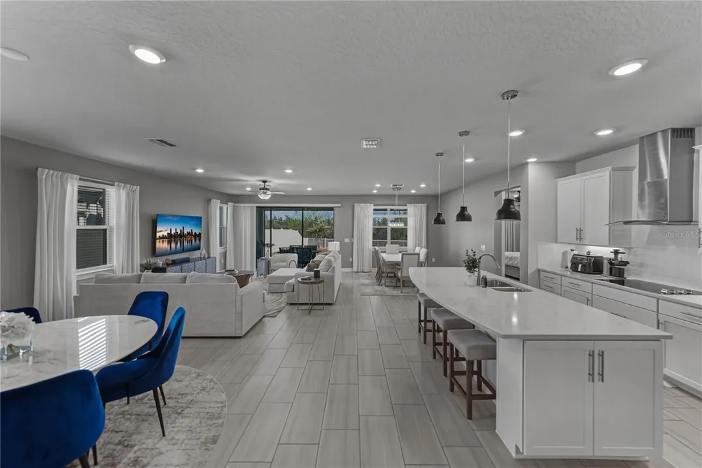 7430 Pool Compass Loop Wesley Chapel FL 33545