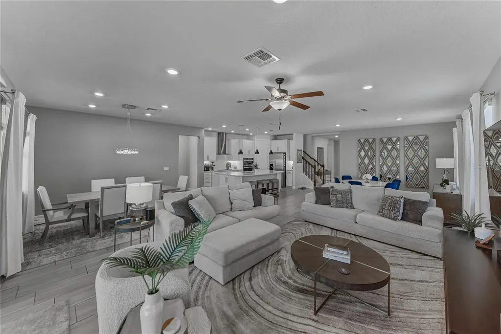 7430 Pool Compass Loop Wesley Chapel FL 33545