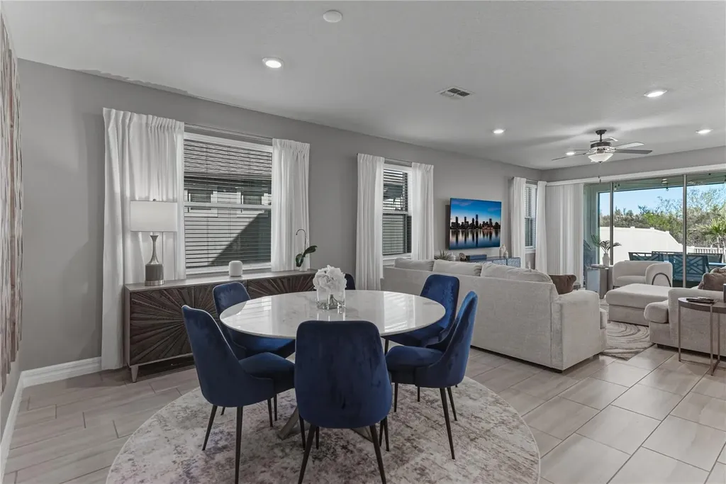 7430 Pool Compass Loop Wesley Chapel FL 33545