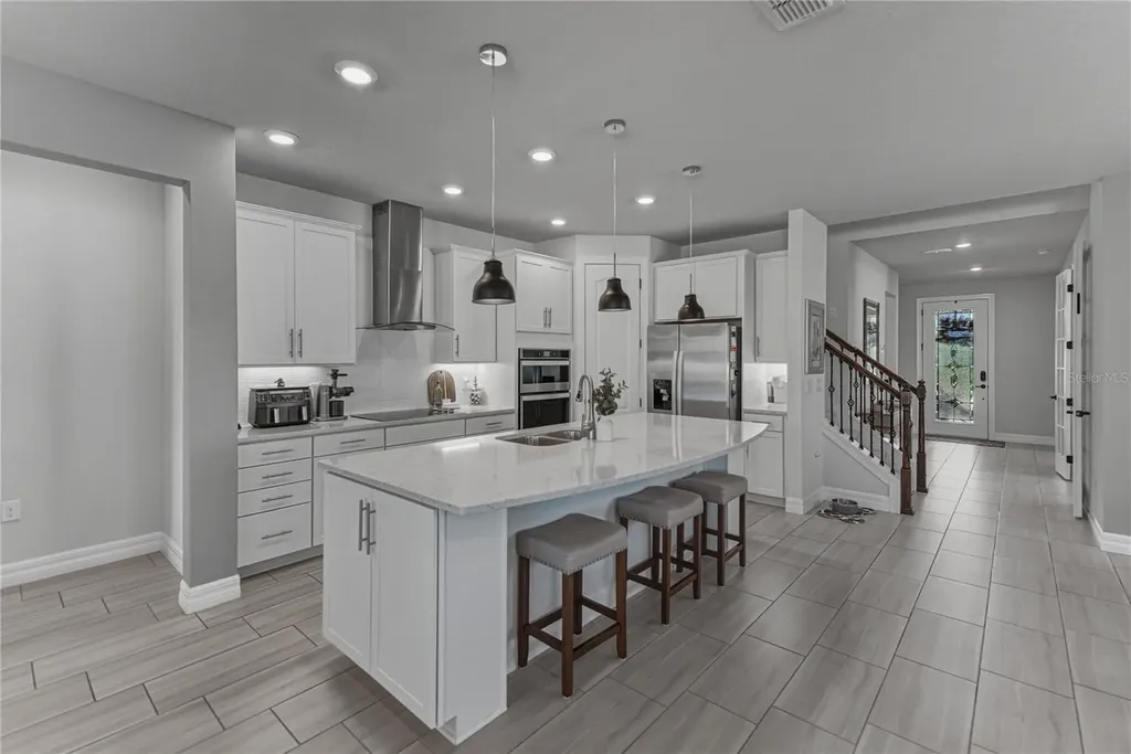 7430 Pool Compass Loop Wesley Chapel FL 33545