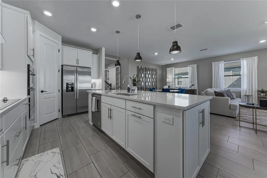 7430 Pool Compass Loop Wesley Chapel FL 33545