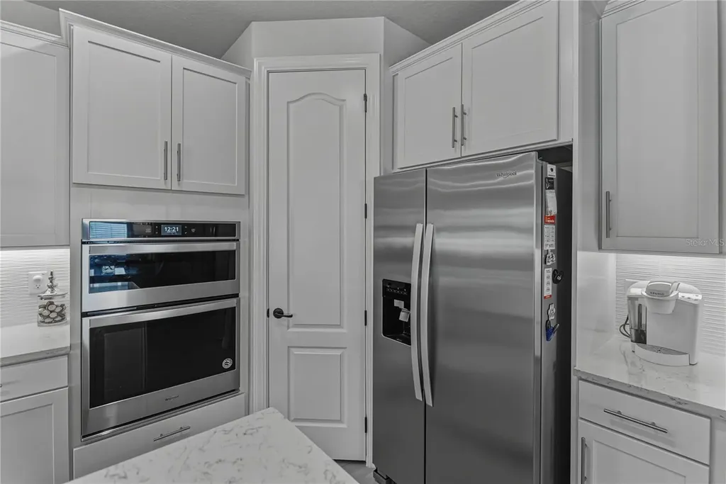 7430 Pool Compass Loop Wesley Chapel FL 33545