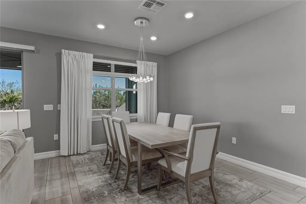 7430 Pool Compass Loop Wesley Chapel FL 33545