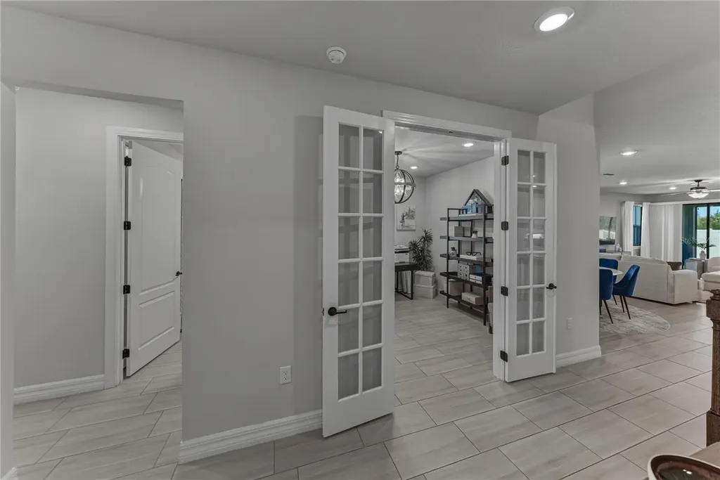 7430 Pool Compass Loop Wesley Chapel FL 33545
