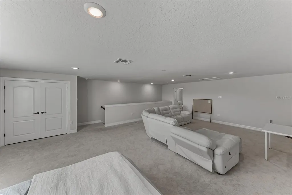 7430 Pool Compass Loop Wesley Chapel FL 33545