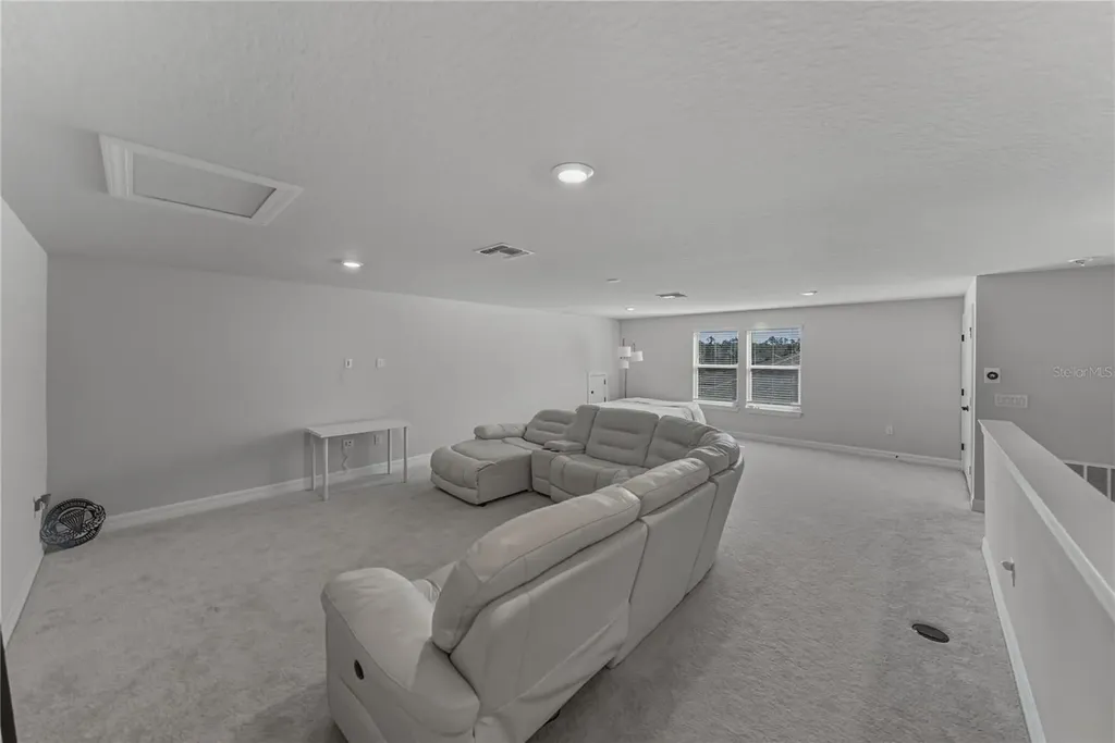 7430 Pool Compass Loop Wesley Chapel FL 33545