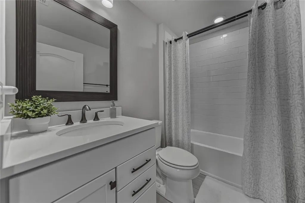 7430 Pool Compass Loop Wesley Chapel FL 33545
