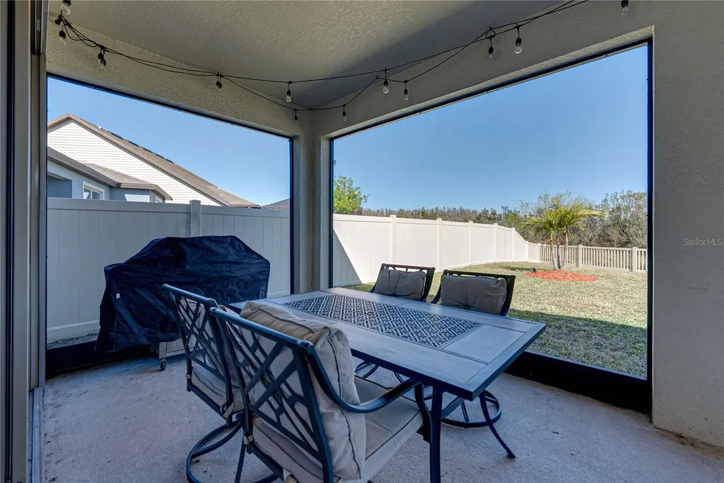 7430 Pool Compass Loop Wesley Chapel FL 33545