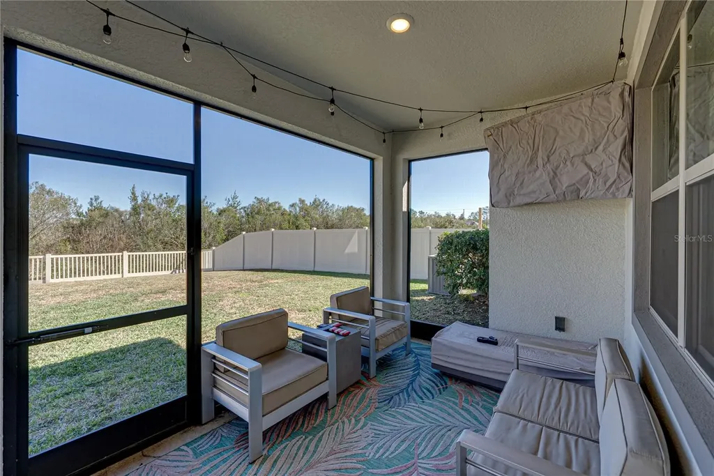 7430 Pool Compass Loop Wesley Chapel FL 33545