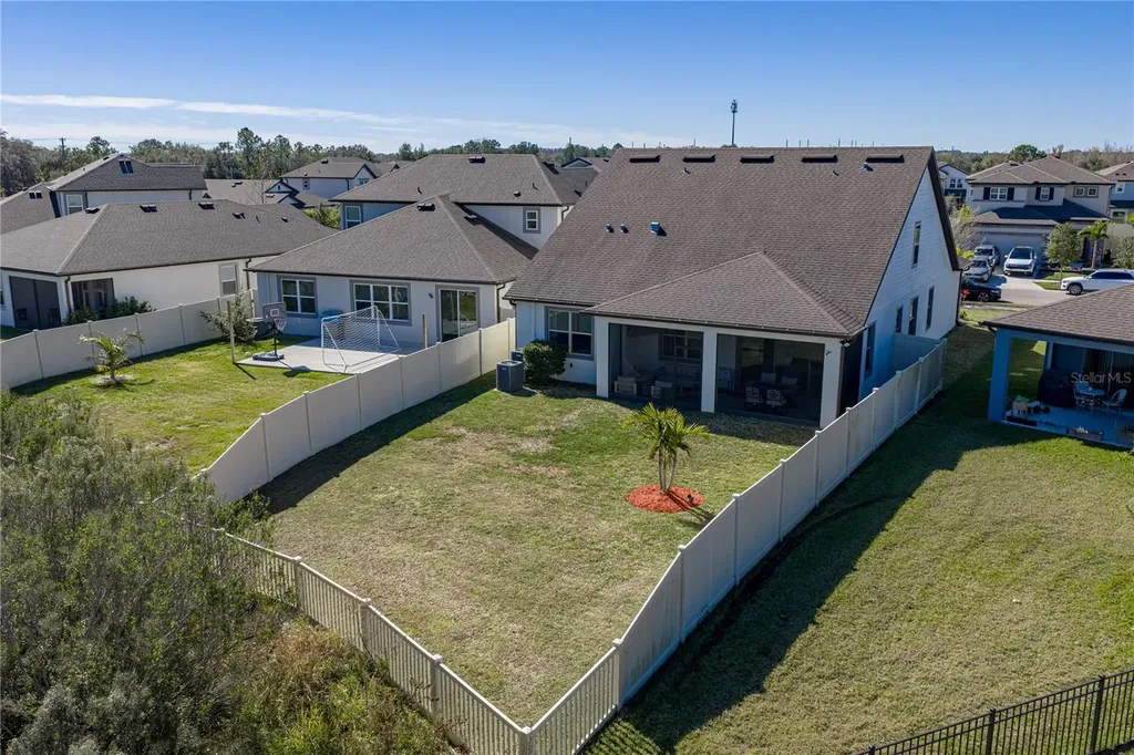 7430 Pool Compass Loop Wesley Chapel FL 33545