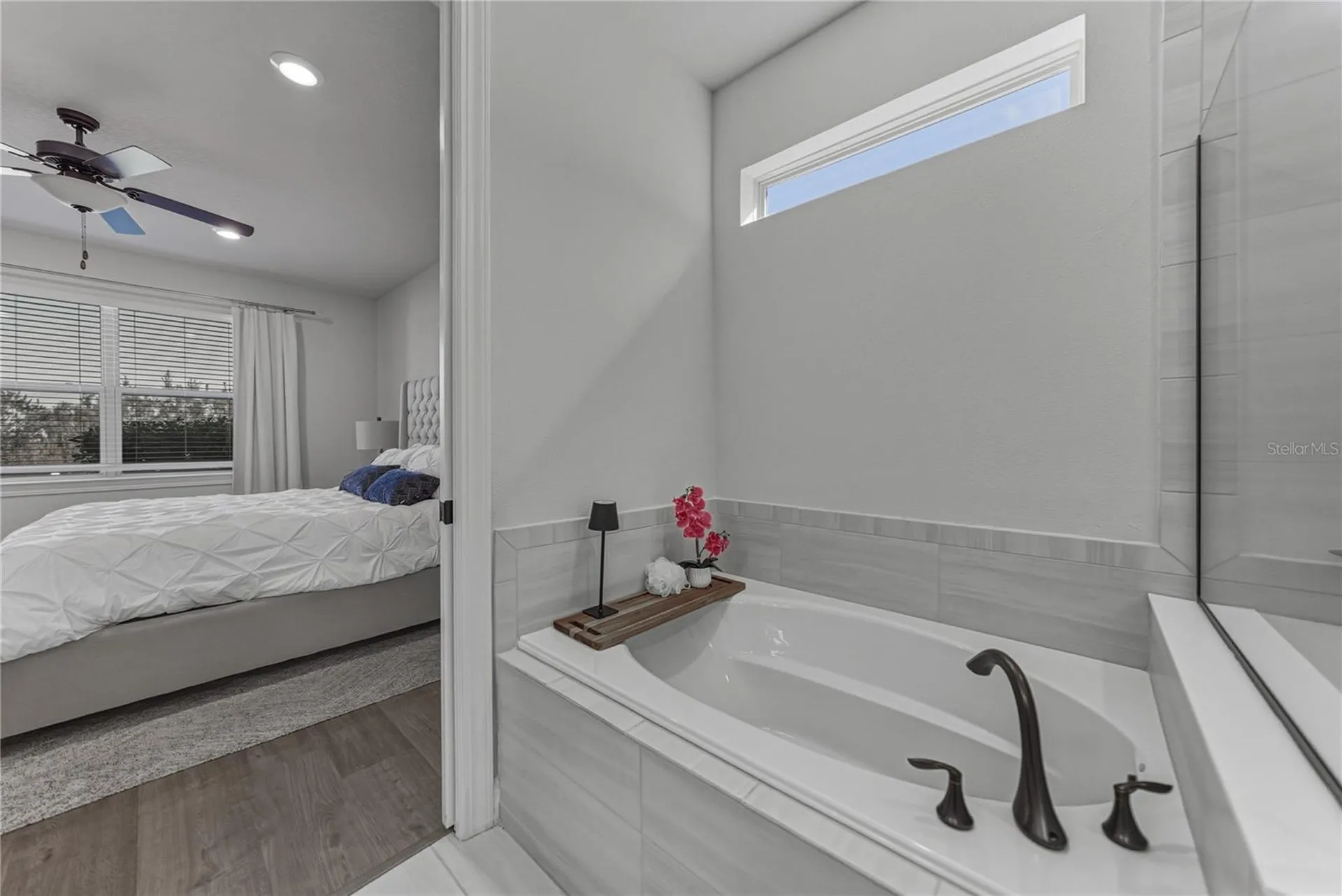 7430 Pool Compass Loop Wesley Chapel FL 33545