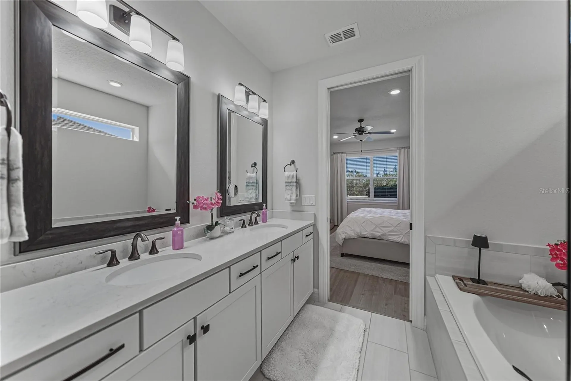 7430 Pool Compass Loop Wesley Chapel FL 33545