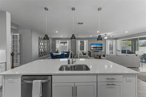 7430 Pool Compass Loop Wesley Chapel FL 33545