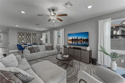 7430 Pool Compass Loop Wesley Chapel FL 33545
