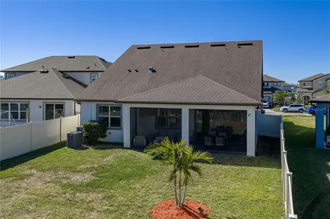 7430 Pool Compass Loop Wesley Chapel FL 33545