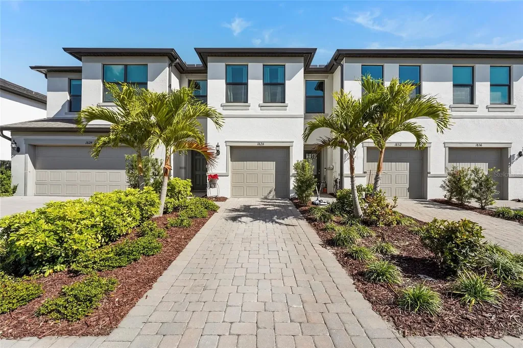 1828 Vanora Lane Sarasota FL 34240