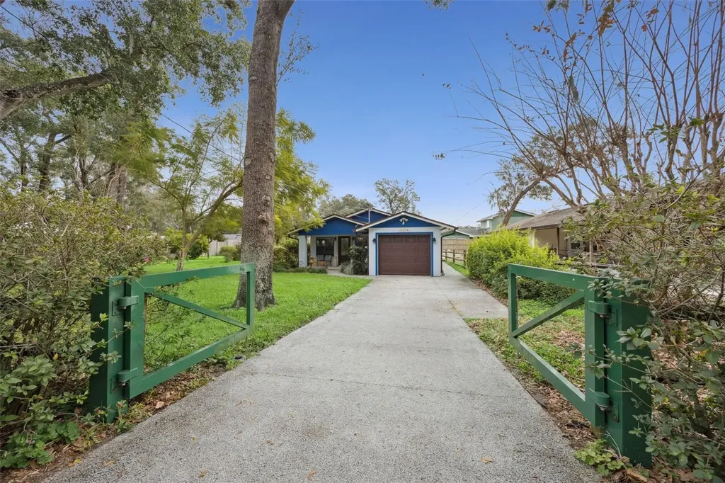 30904 Deal Drive Sorrento FL 32776