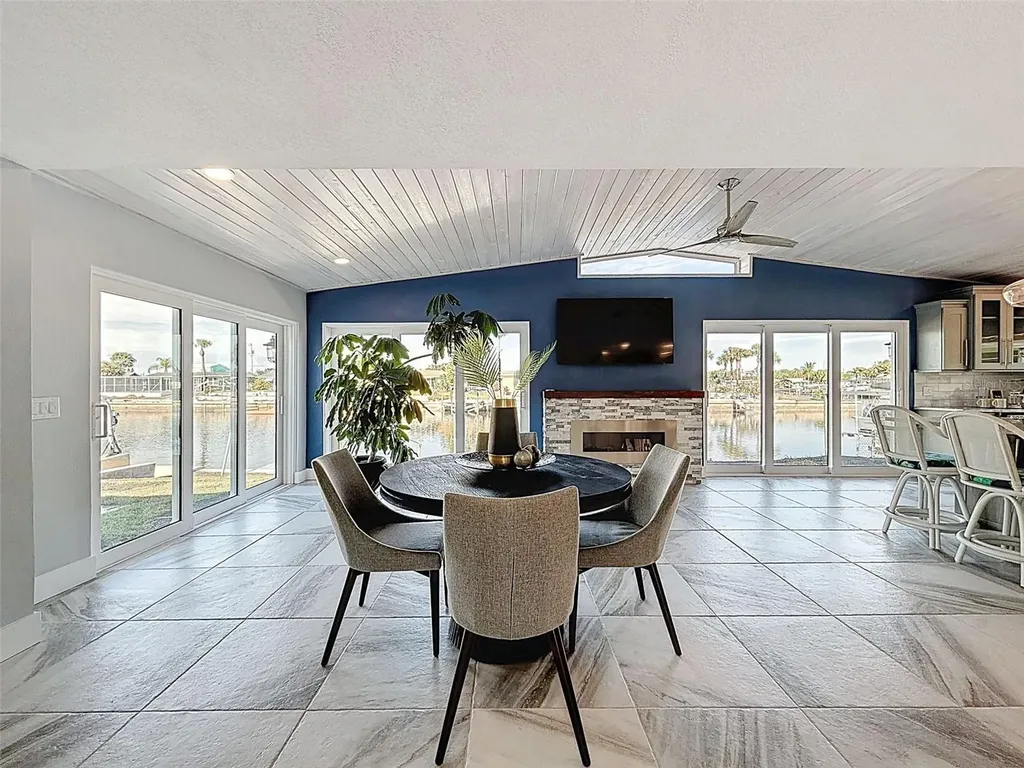 12821 2nd Isle Hudson FL 34667