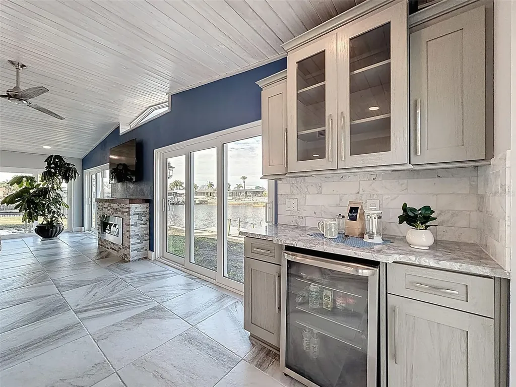 12821 2nd Isle Hudson FL 34667