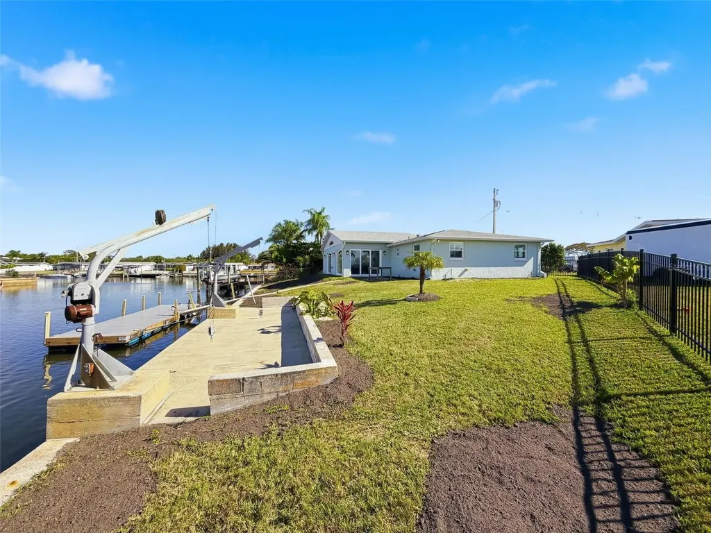 12821 2nd Isle Hudson FL 34667