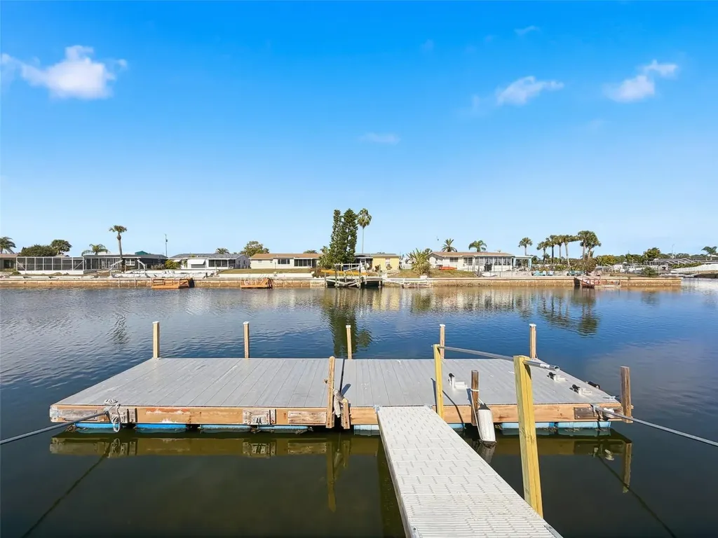 12821 2nd Isle Hudson FL 34667