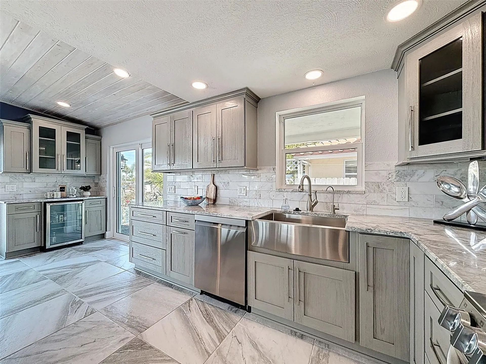 12821 2nd Isle Hudson FL 34667