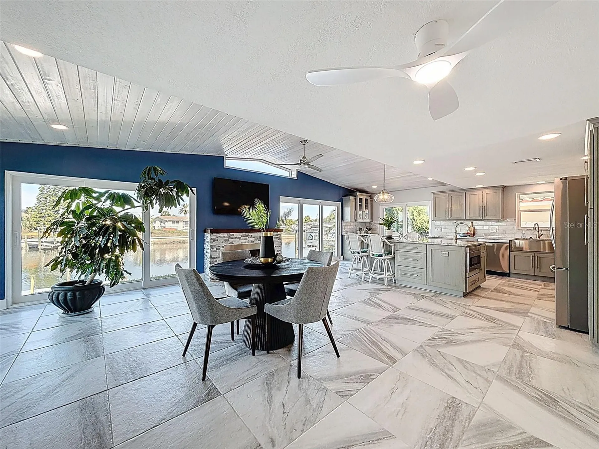 12821 2nd Isle Hudson FL 34667