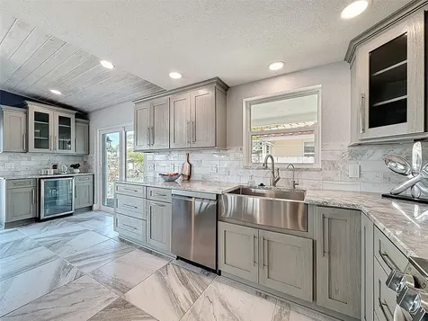 12821 2nd Isle Hudson FL 34667