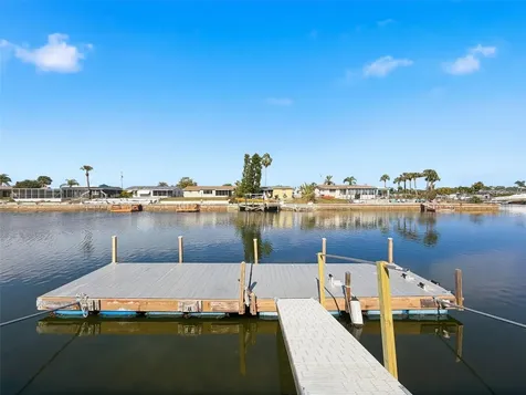 12821 2nd Isle Hudson FL 34667