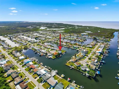 12821 2nd Isle Hudson FL 34667